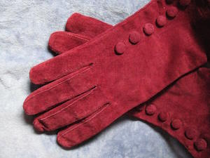 Widow's Gloves Robyn Beattie